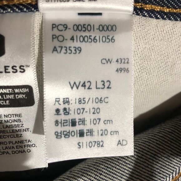 NEW Levi's 501 Original Shrink to Fit Jeans Blue Button Fly Straight Mens 42x32 - Picture 10 of 10